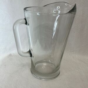Glass Pitcher 56 Oz Or 7 Cups Handle Spout 9 In Tall 5 1/2 In Round Heavy Durabl